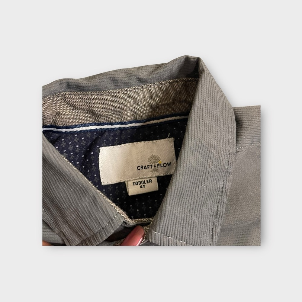 Craft + Flow Collared Button Up Short Sleeve Gray Shirt - Picture 3 of 4